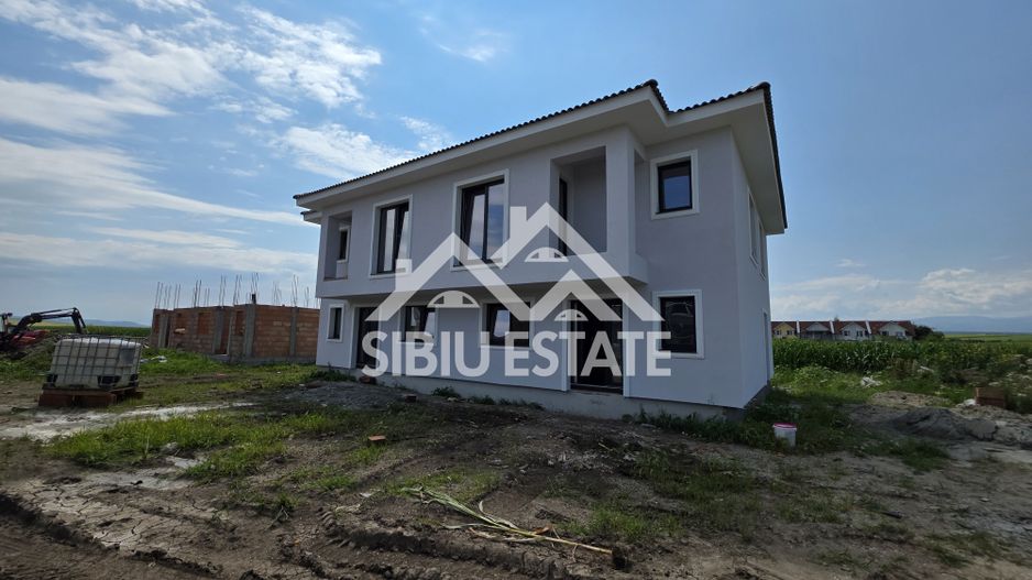 Duplex nou in Sura Mica, 4 camere, 3 bai - Poză 8