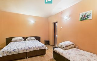Casă și clădire de apartamente la Orțișoara - Poză 8