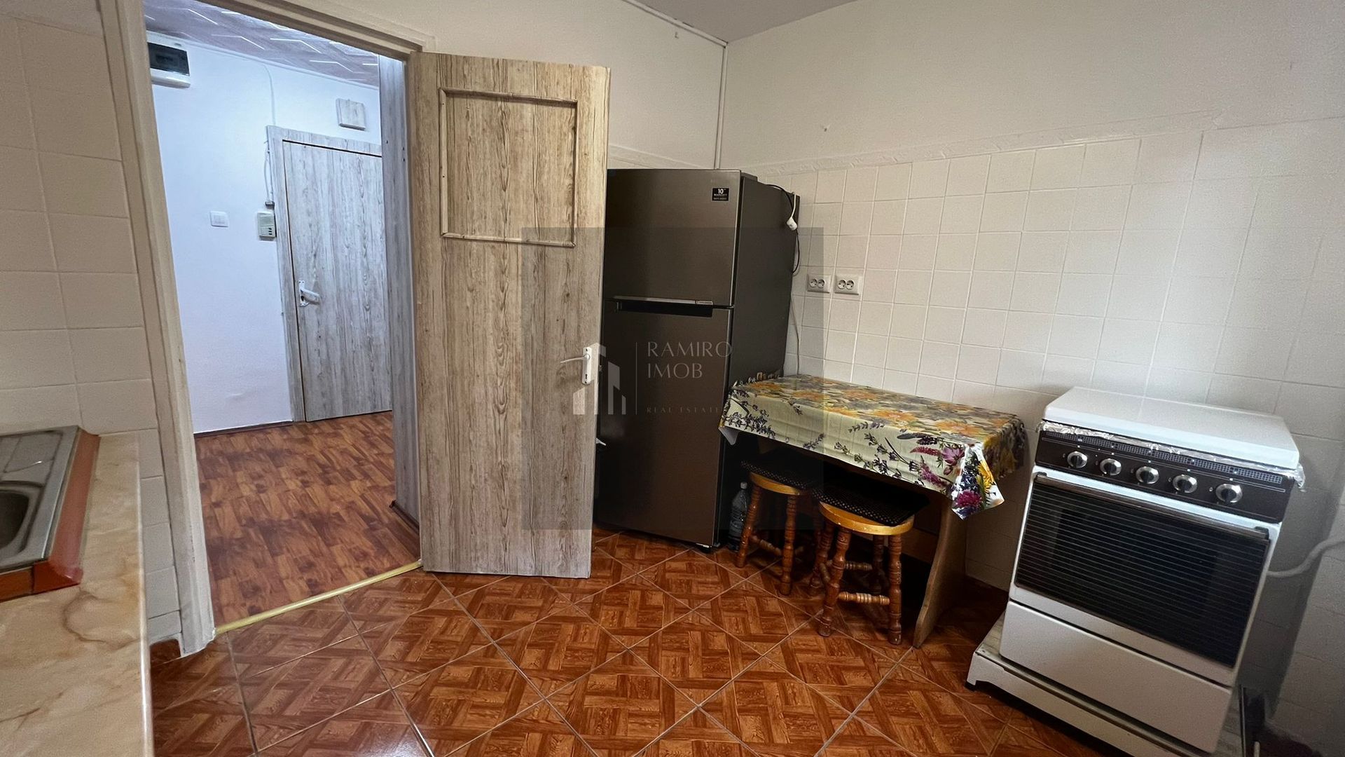 Apartament 3 camere bloc 1982 etaj 2 - Piata Sudului Sector 4 - Poză 12