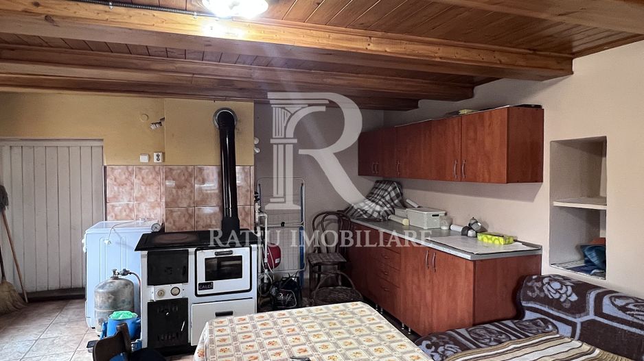 Proprietate rurală de vânzare | 1500 mp teren | Cobătești | Harghita - Poză 5
