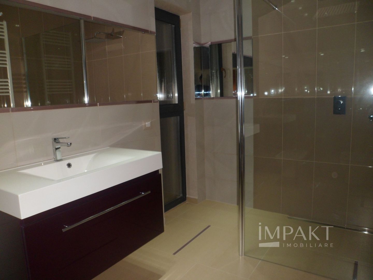 Casa de inchiriat pe 3 niveluri, cartier Grigorescu! - Poză 7