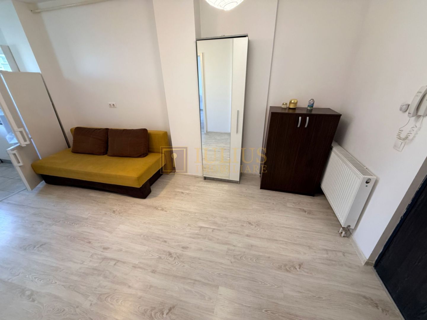 2 camere| Torontalului| apartament superb| loc parcare| - Poză 4