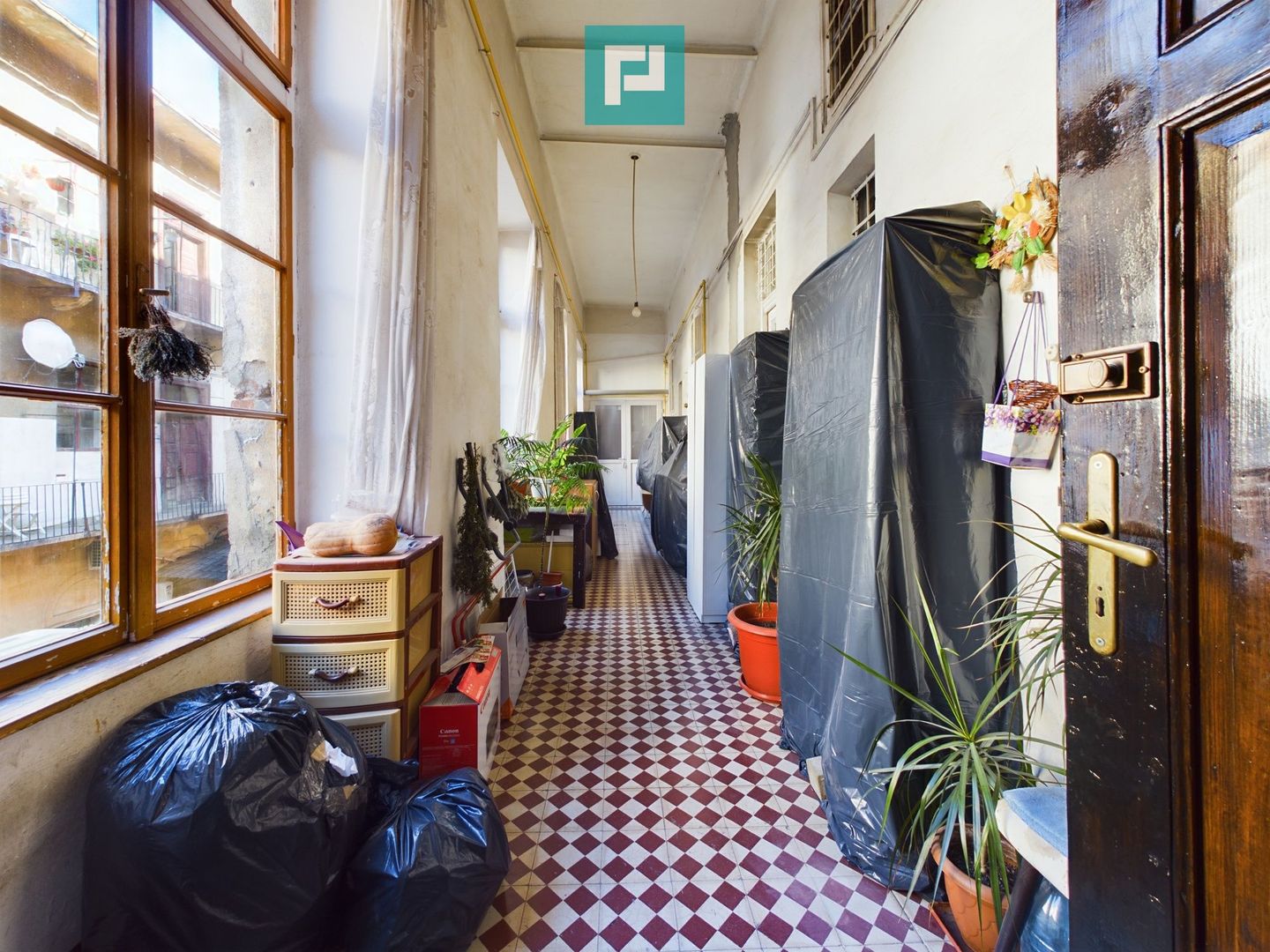 Apartament ultracentral cu 4 camere - Poză 12