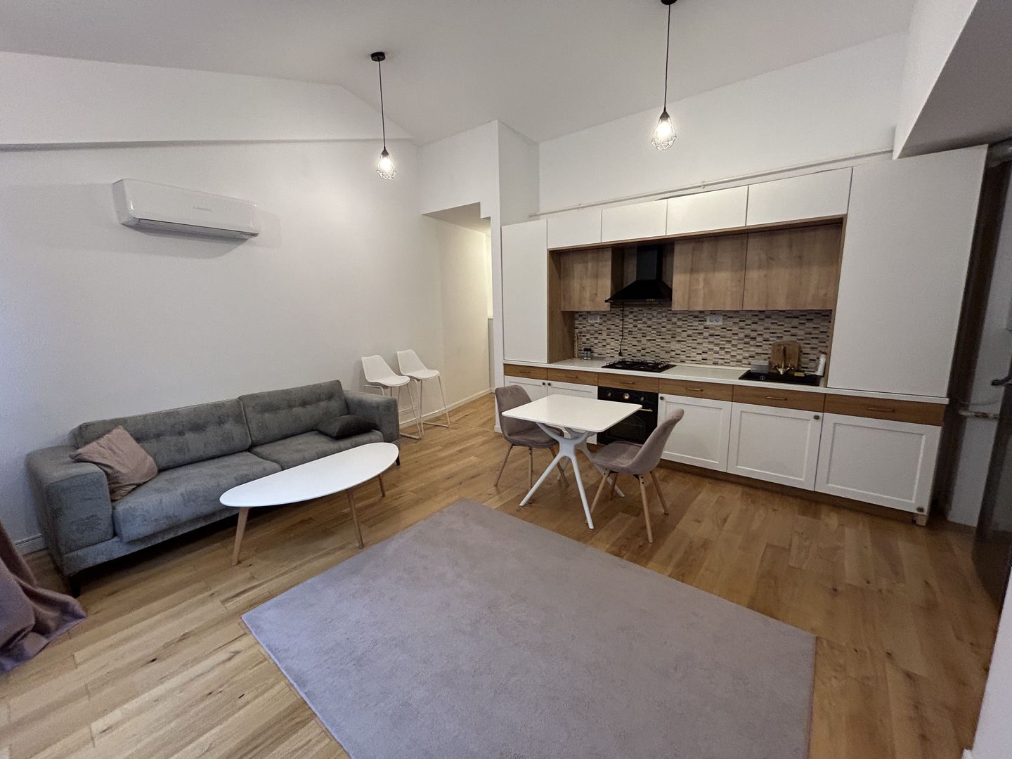 2 Camere Ultracentral Lux Cartierul Evreiesc - Poză 1