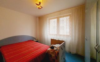 Apartament cu 4 camere decomandate, etaj 1, Cetate - Poză 4