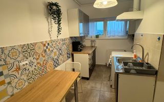 Apartament cu 2 camere, 50 mp, decomandat, Zona Semicentrala - Poză 4