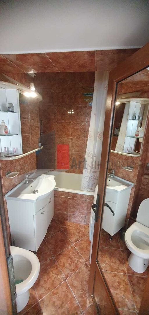 Vand apartament 4 camere  90 mp Militari Politehnica - Poză 3