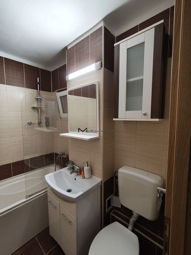Apartament spațios de închiriat 3 camere Racadau - Poză 5