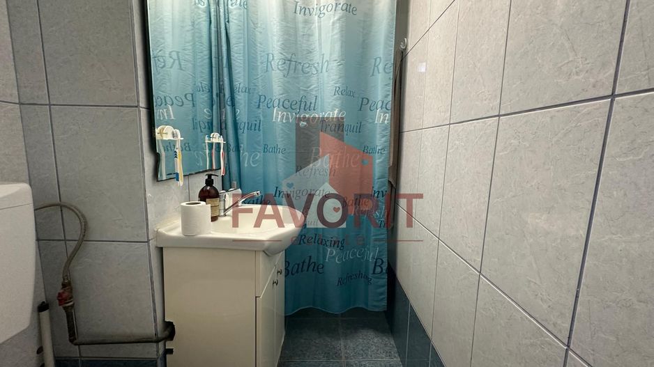 4 camere | etaj intermediar | centrala proprie | mobilat si utilat | boxa | - Poză 13