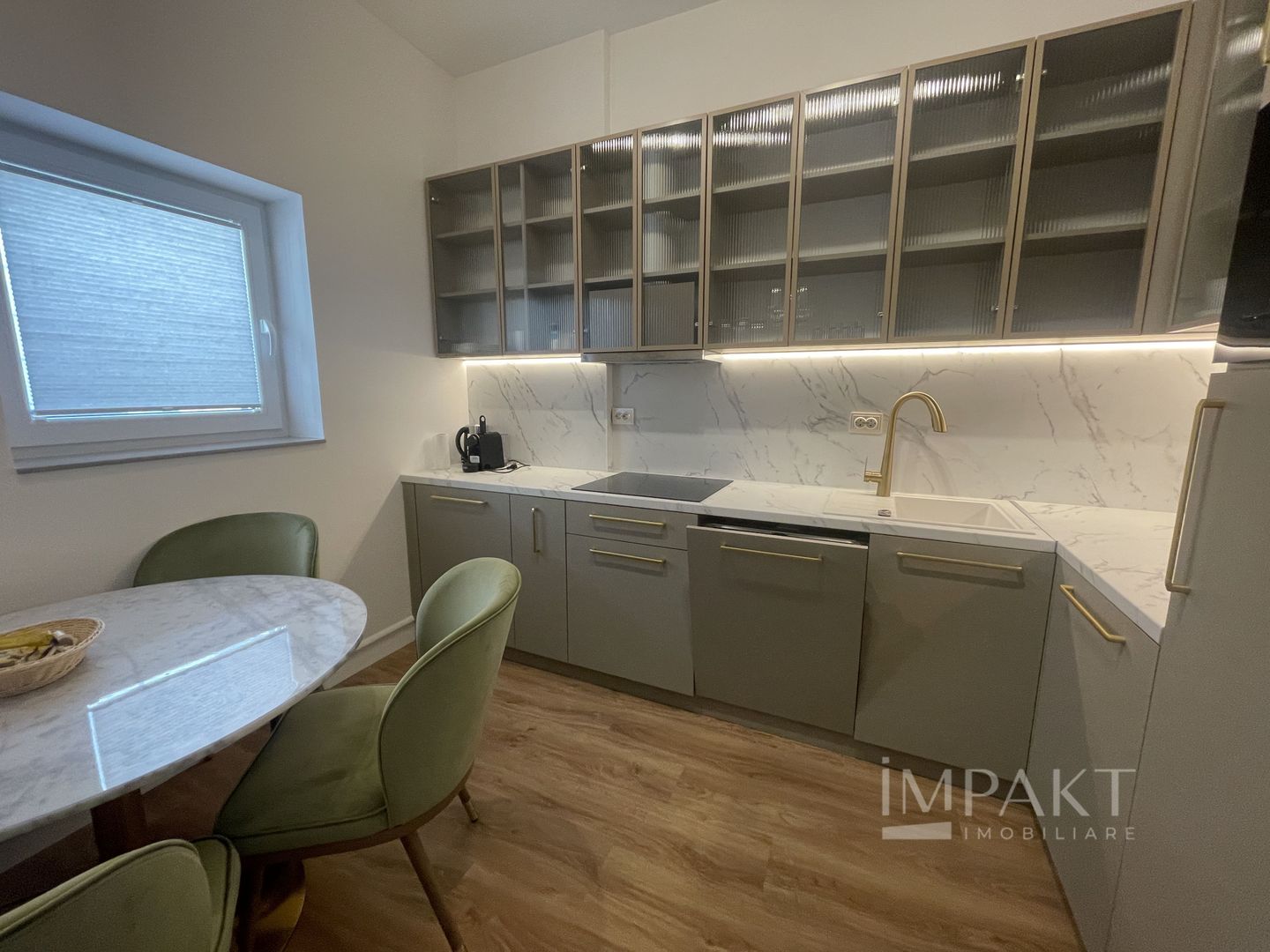 Apartament cu 2 camere, LUX in zona UMF - Poză 6