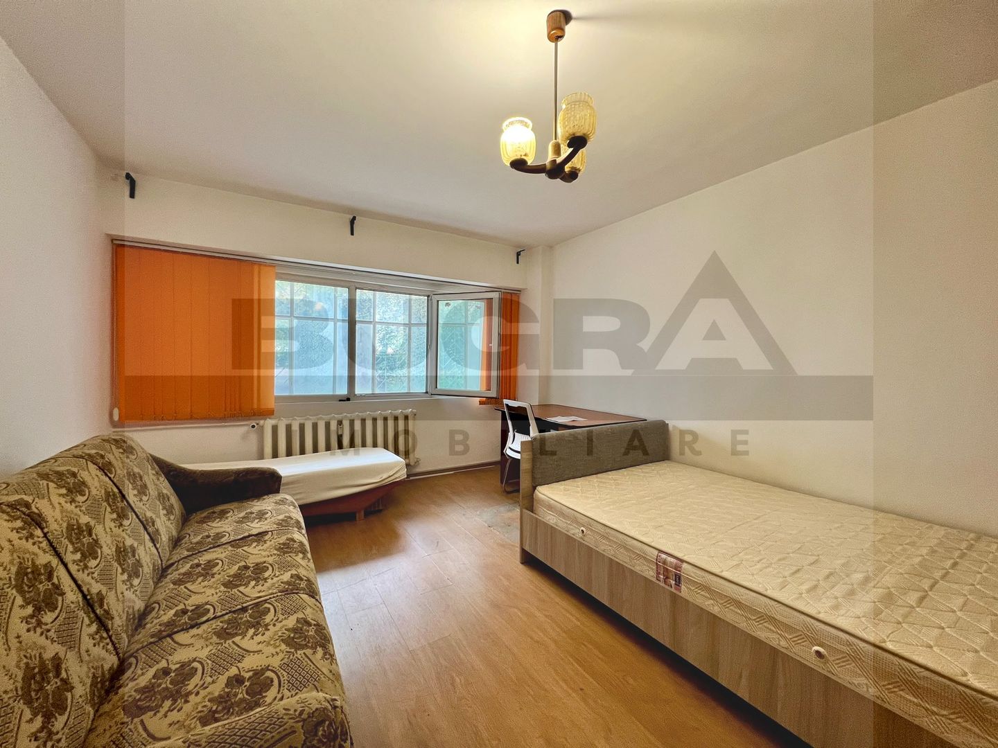 OPORTUNITATE, 1 camera, decomandat, 42mp, balcon, zona Big Belly - Poză 1