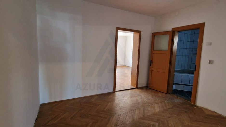 Casa P+1+M cu 5 camere teren 486 mp garaj si filigorie in Trei Stejari - Poză 8