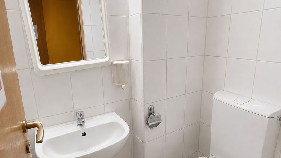 Spatiu comercial de inchiriat in zona Cetate, Alba Iulia - Poză 4