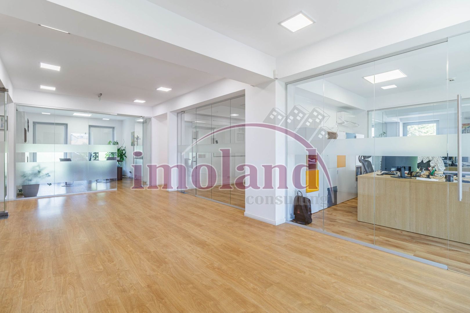 Imobil cu 30 de locuri parcare Pipera - Poză 8