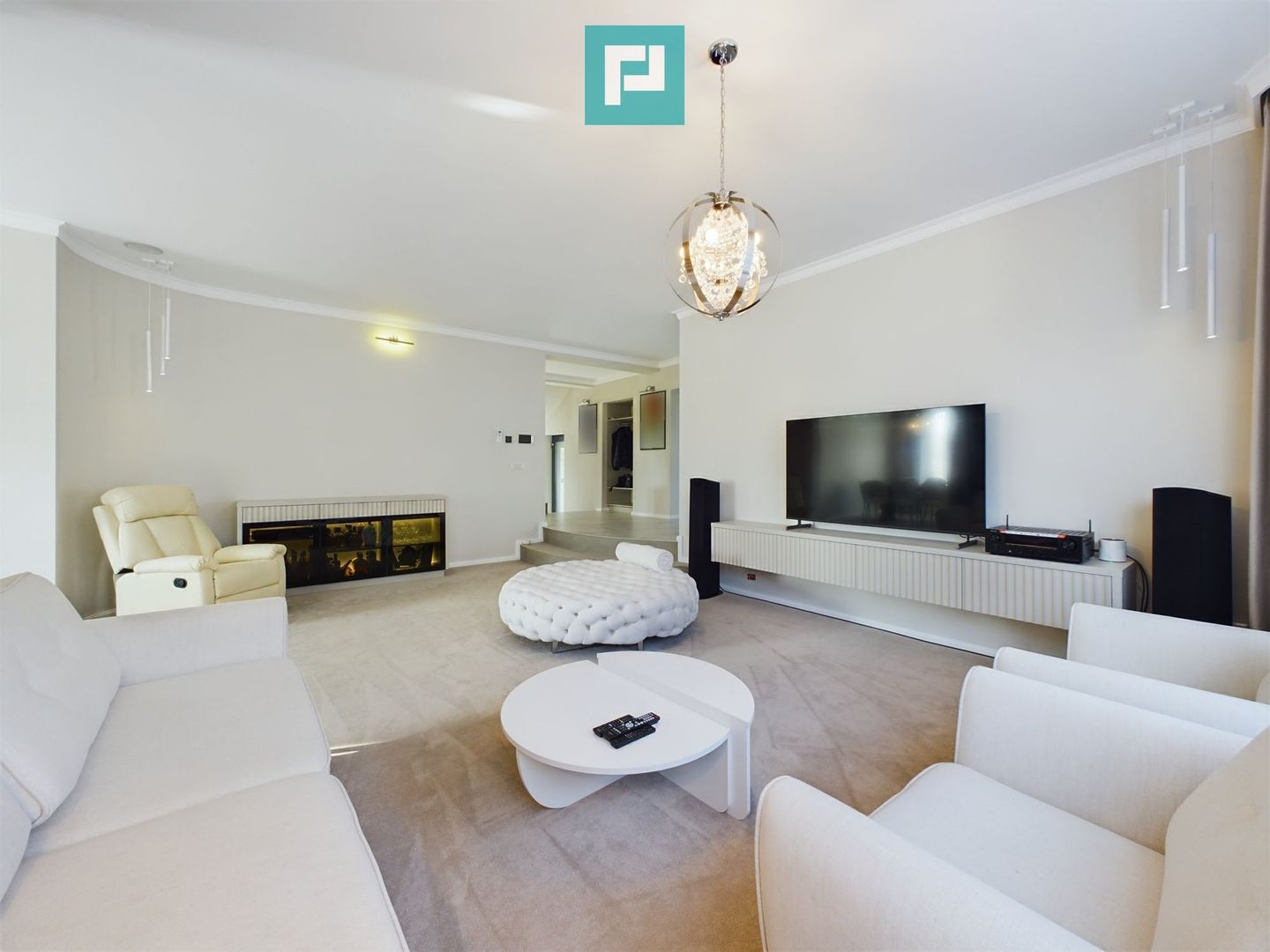 Vilă Premium de Închiriat – confort și eleganță - Poză 1