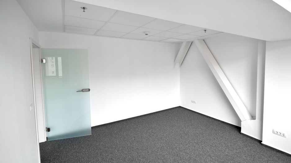 Nerva Traian – Unirii | Spațiu de birouri  183 mp  15 €/mp + TVA - Poză 9