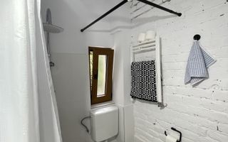 Studio langa UMF si Grădina Botanică, parcare in curte privată. - Poză 5