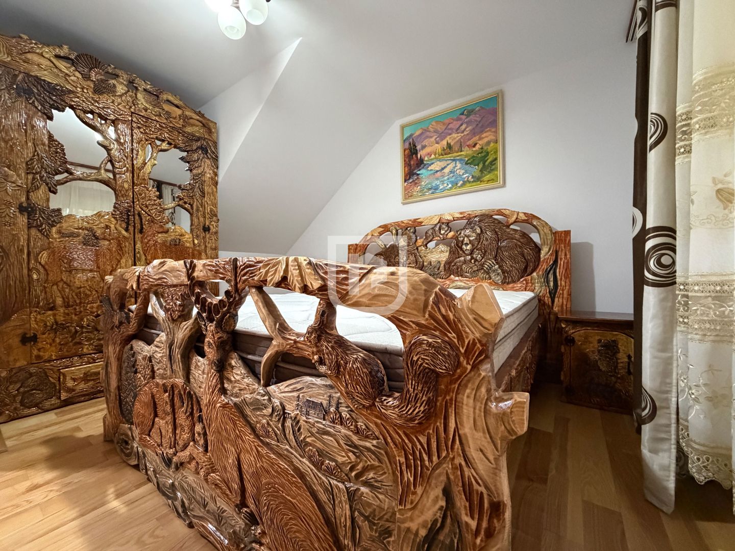 Casa / Pensiune 5 dormitoare Manastirea Humorului - Poză 7