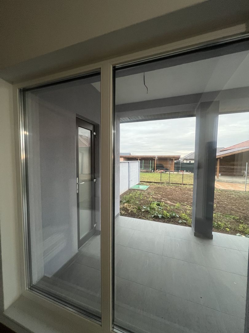 Duplex modern la 15 min de oraș - Poză 4