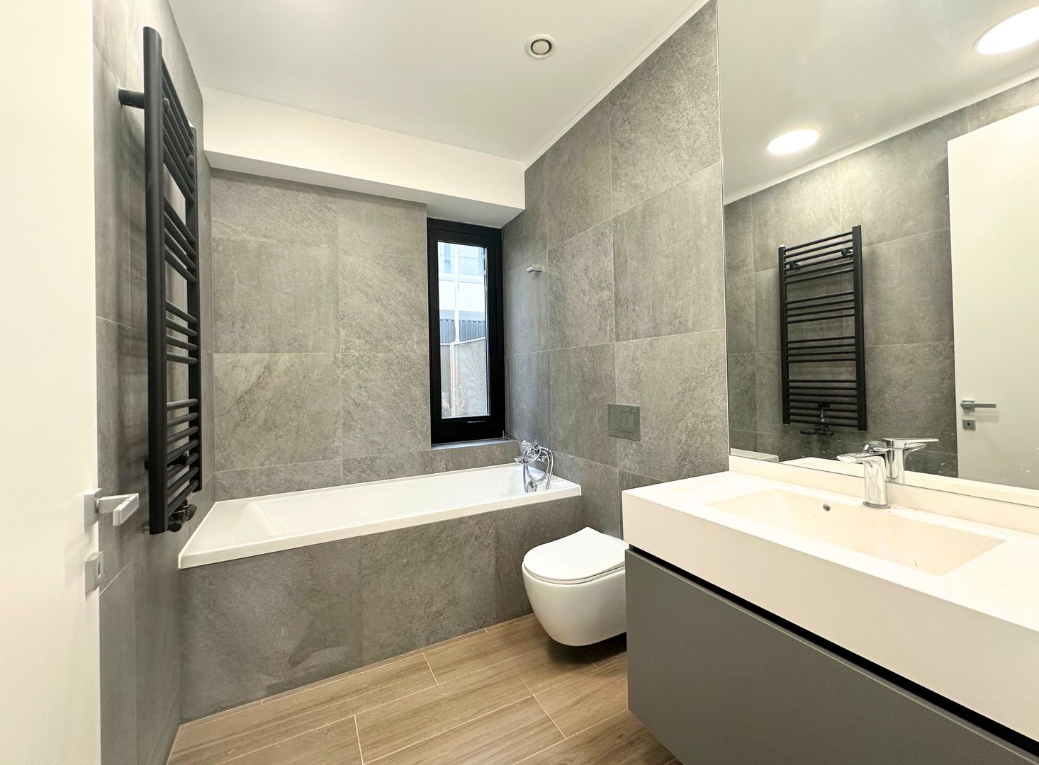 Închiriere apartament 4 camere cu grădină proprie ONE Verdi - Poză 14