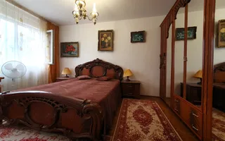 Apartament luminos cu vedere spre biserică, într-un cartier verde și liniștit. - Poză 19