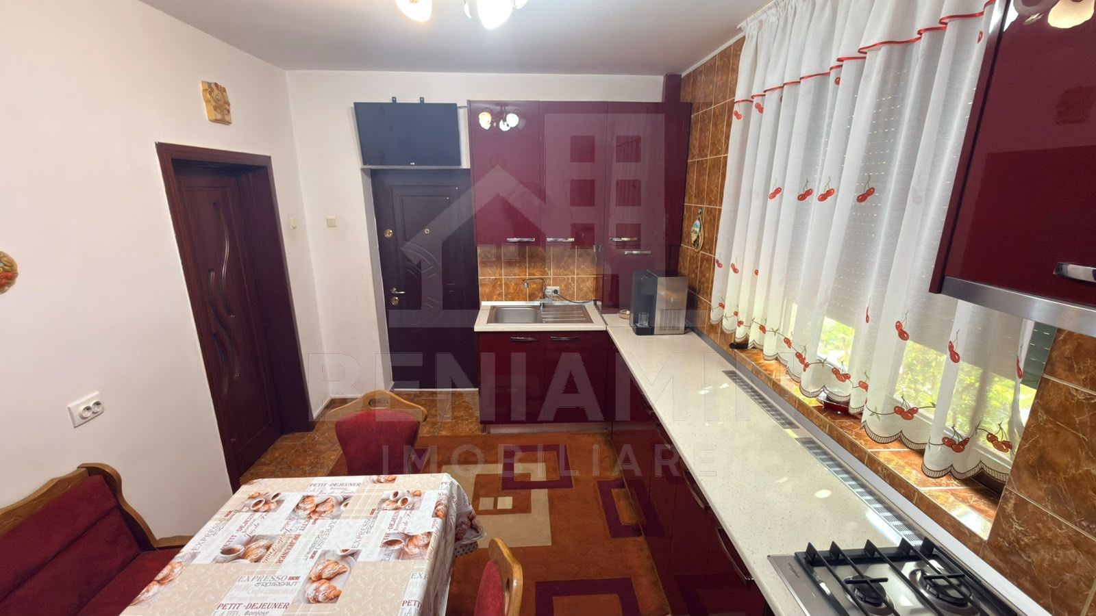 Vila-Premium-8-Camere-Teren-800mp-Panouri-6kw-Magazin-Inclus - Poză 14