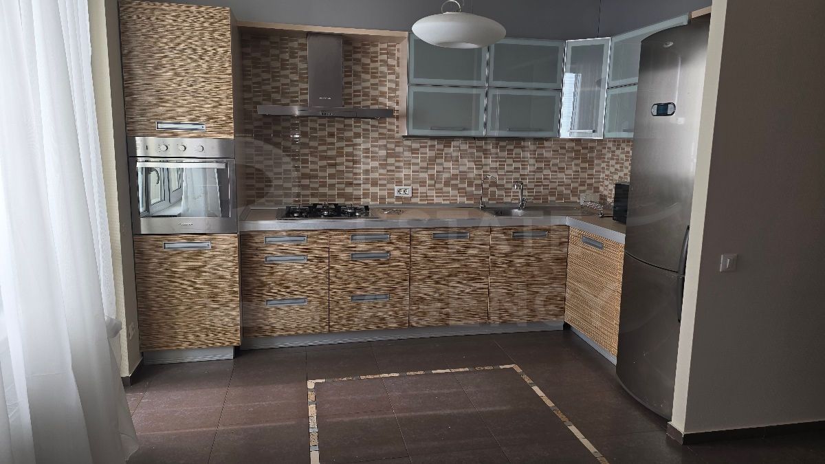 Chirie, apartament, 3 dormitoare, Strada Anestiade Nicolae, Centru - Poză 5