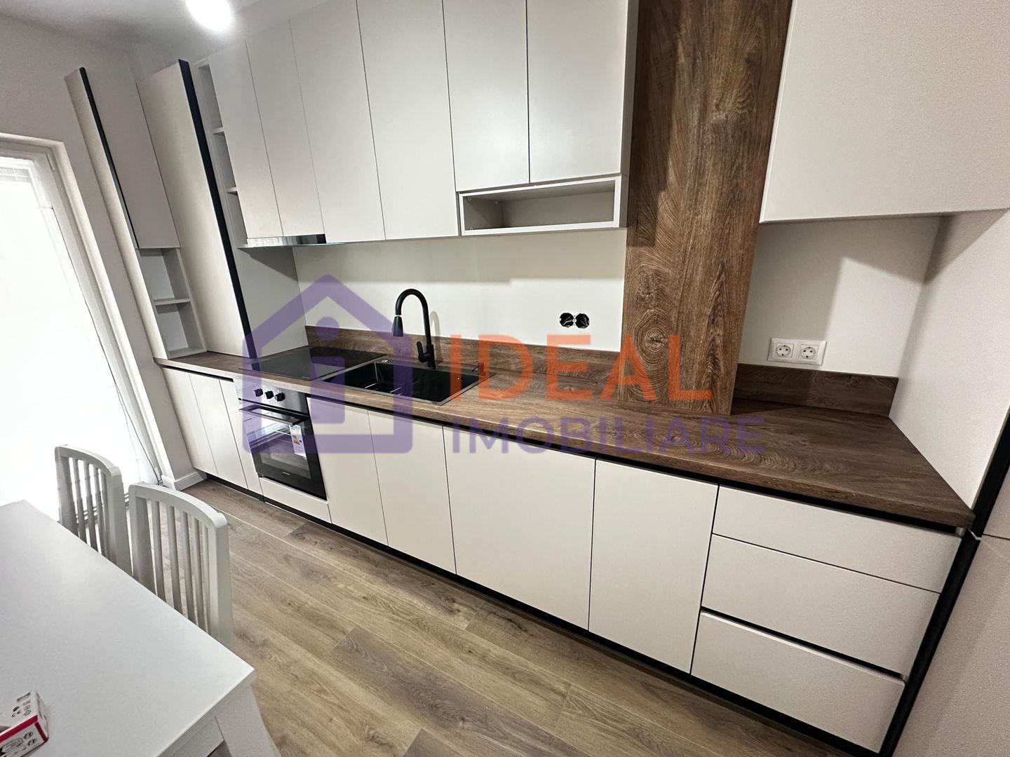 Apartament de vanzare 2 camere la alb -  zona Doamna Stanca - Poză 14
