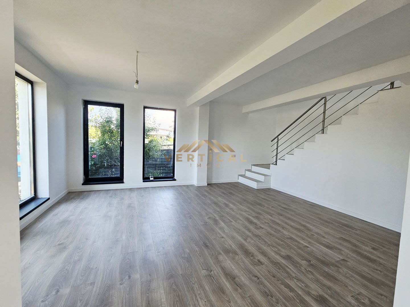Casa individuala 4 camere | curte amenajata | comuna Berceni - Poză 8