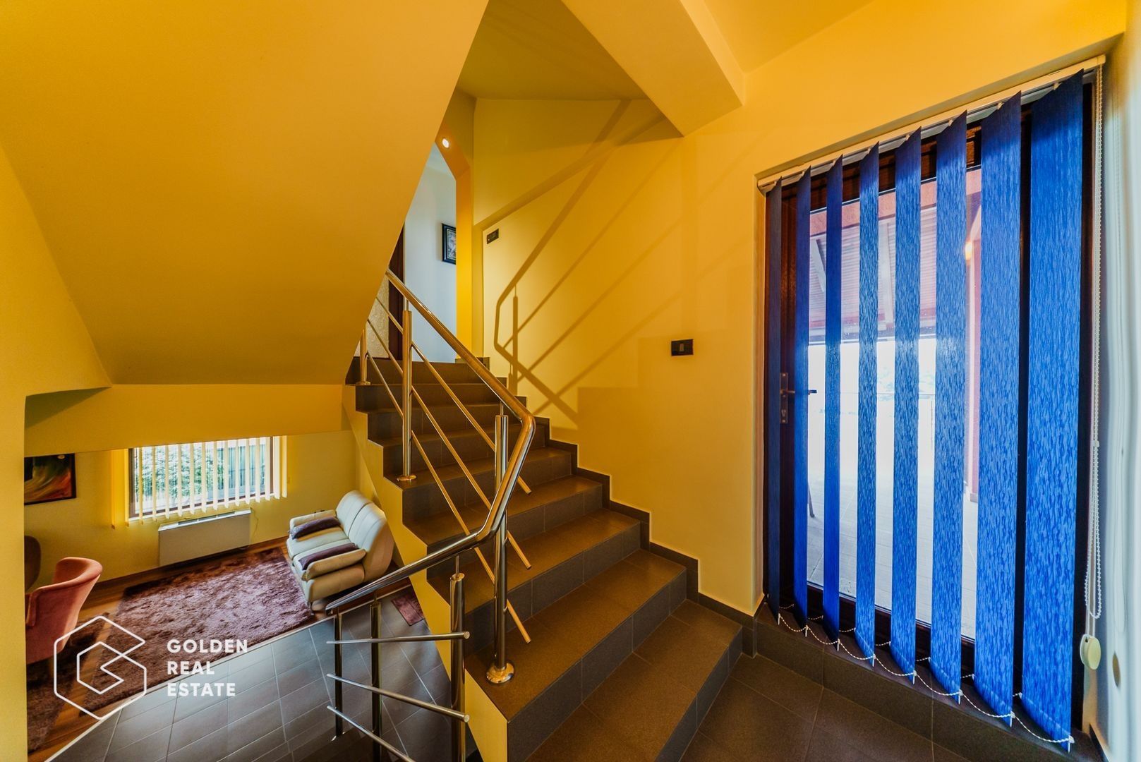 Vila de lux, D+P+E+M, Gradiste, la cheie, 300mp, 6 camere, teren 580mp - Poză 21