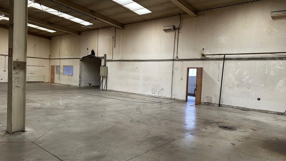 Inchiriere hala industriala  596 mp Arad, zonă centrală - Poză 4