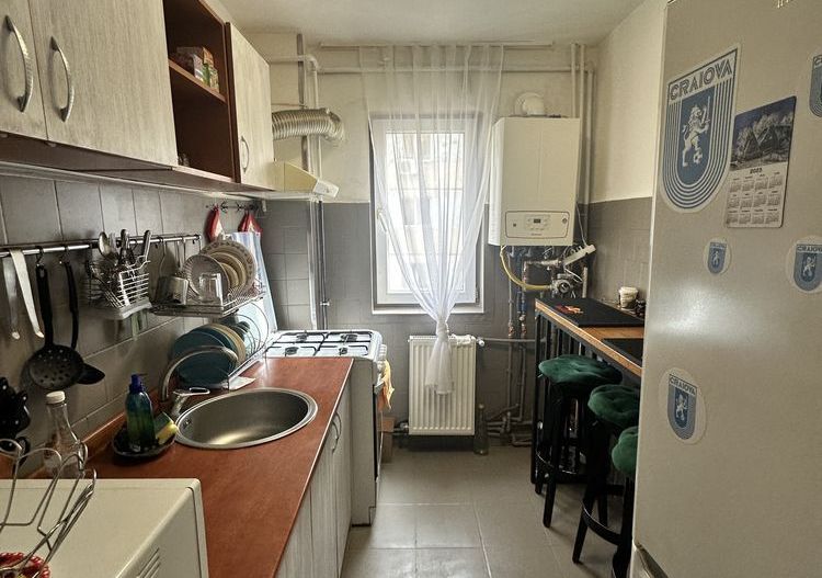 Apartament 3 camere- Rovine - Poză 5