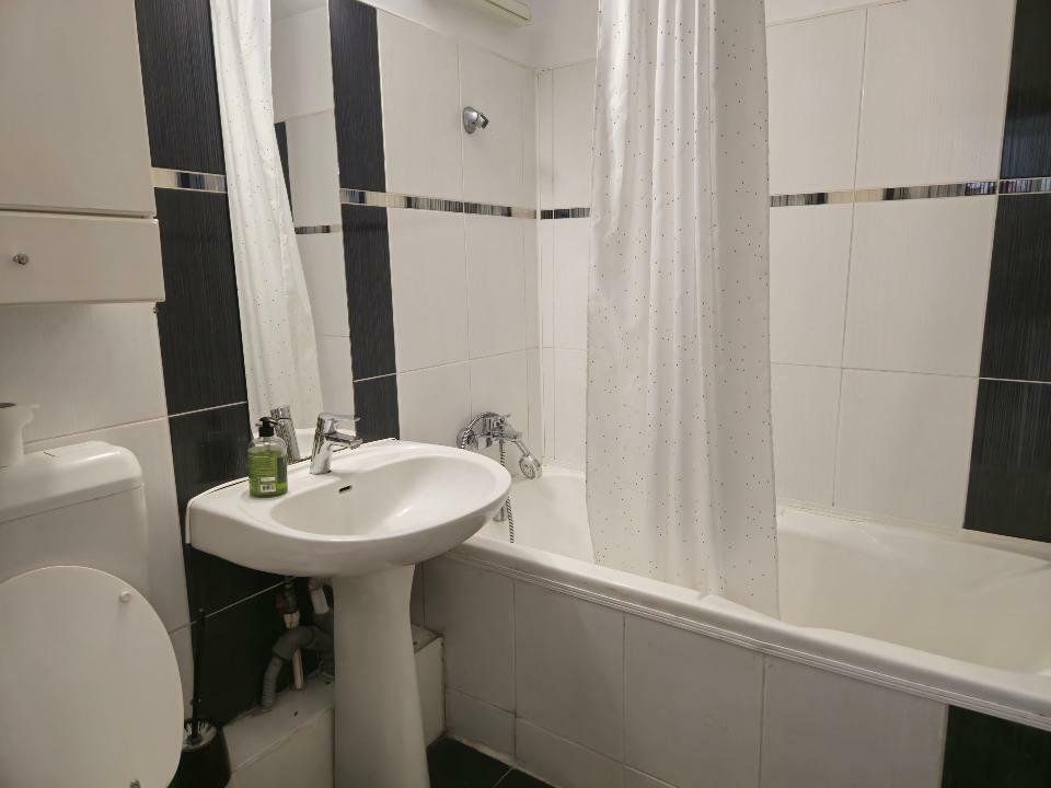 APARTAMENT LUMINOS METROU POLONA - Poză 5