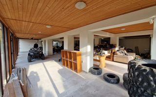 Casa din lemn D+P+M de 400 mp utili si teren 3.000 mp zona Faget - Poză 24