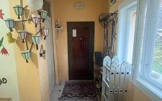 Casă cu două apartamente și teren generos în zona Iulius Mall. - Poză 3