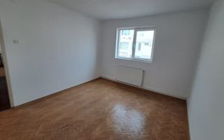 Vind urgent apartament in Turda . - Poză 3
