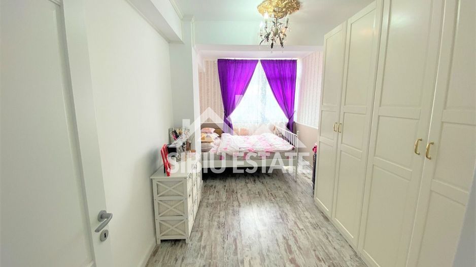 Apartament de vanzare cu 3 camere, suprafata.utila 70mp. - Poză 4