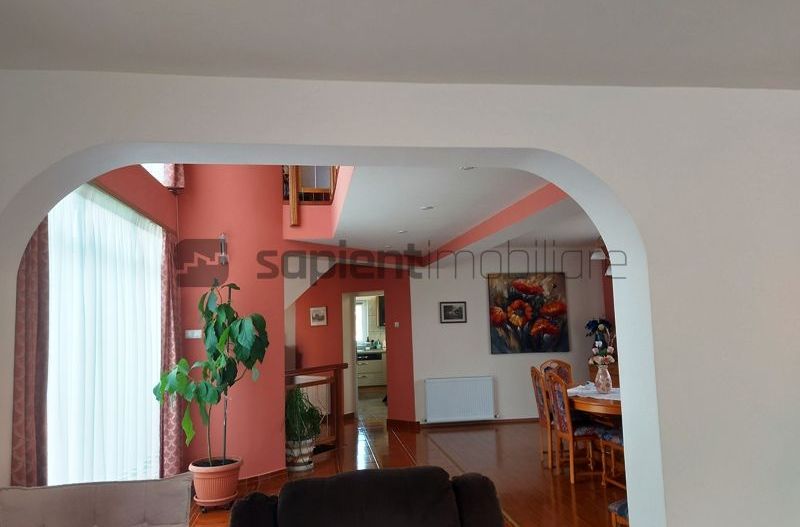 Vila cu 9 camere in zona SpitaluluiJudetean - Poză 28