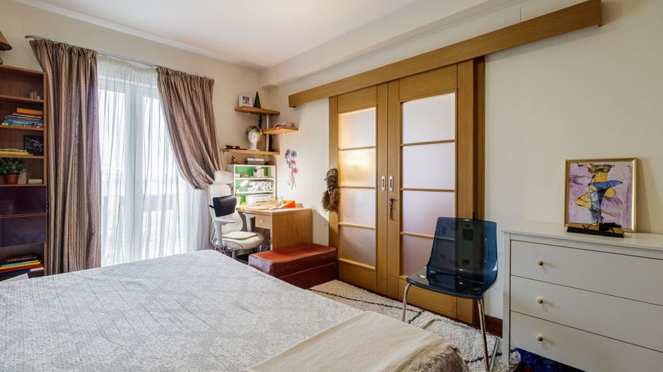 Apartament 3 camere -Cosmopolis Faza 1 cu parcare disponibila - Poză 1