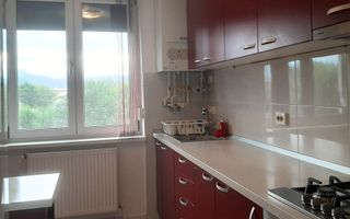 Apartament Renovat 2 Camere + Boxă 7 MP  Vedere Superbă spre Tâmpa - Poză 9
