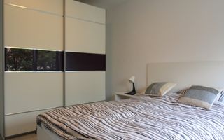 Giroc, plan parter, mobilat si utilat complet ! Loc parcare privat. - Poză 8