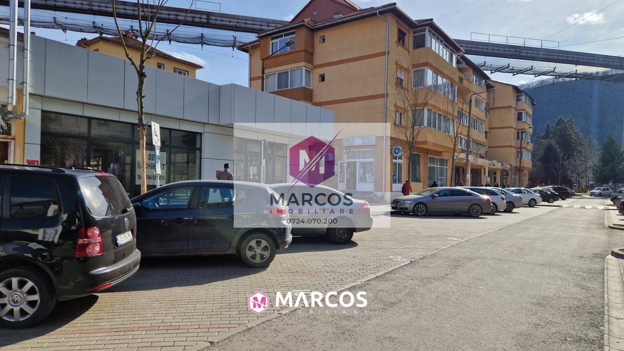 Spațiu comercial cu vad excelent la Piața Sud - ID 1072 - Poză 3