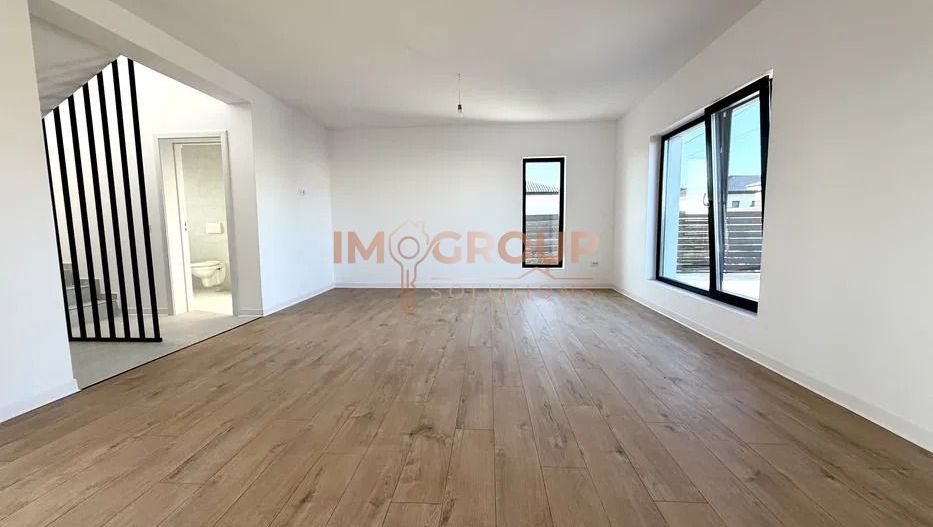 COMISION 0% - CASA FINALIZATA CU 4 CAMERE - LA ASFALT - Poză 3