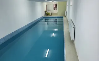 Casă de Vânzare | Piscină Interioară | Spațiu de Relaxare - Poză 38