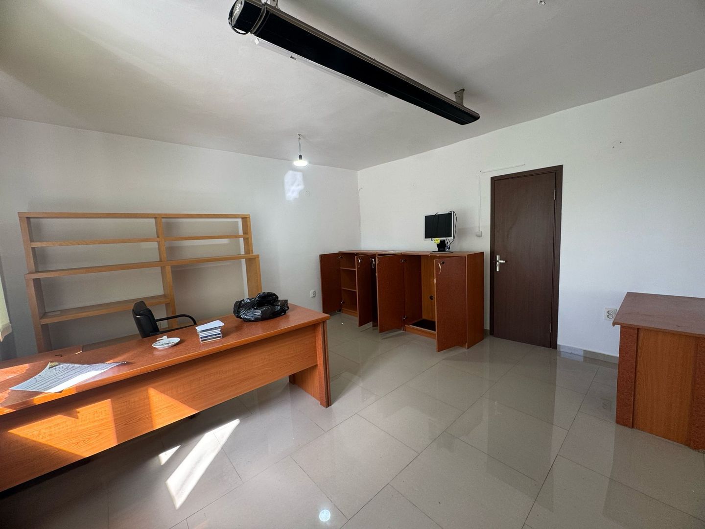 Birouri,sediul firme de închiriat  Etaj 1 în Aradul nou. - Poză 5