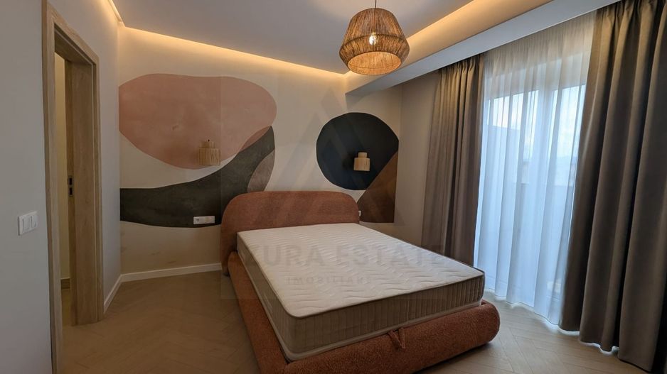 Penthouse 90 mp utili terasa 88 mp parcare subterana Ultracentral - Poză 1