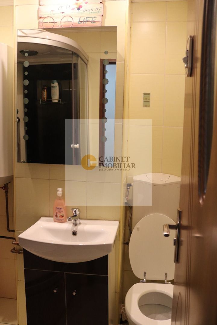 2 Camere - Hol Locuibil | Decomandat | 3/10 | Credit | M Lujer - 3 min - Poză 8