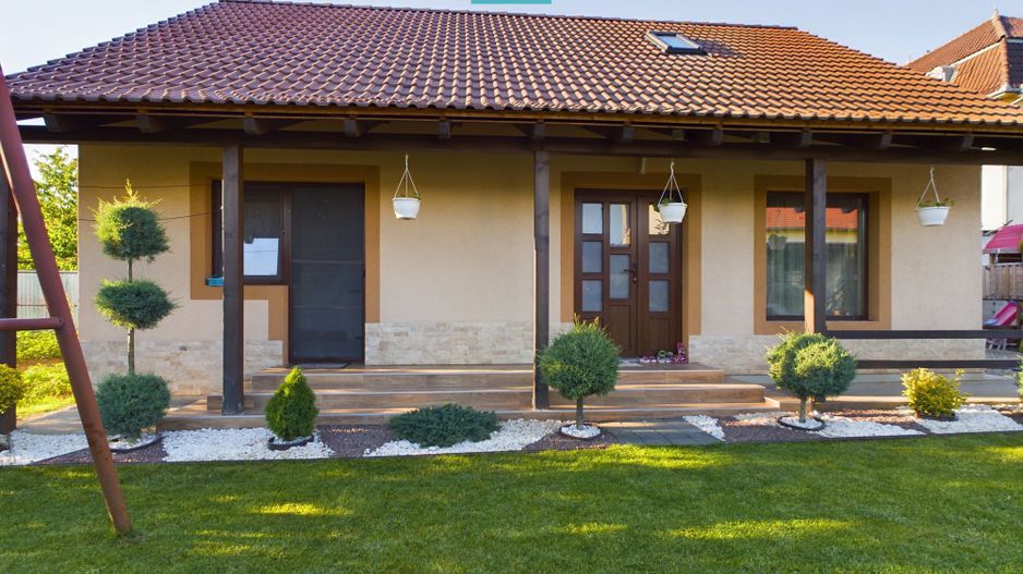 Vilă cu mansardă în Bujac - Poză 35