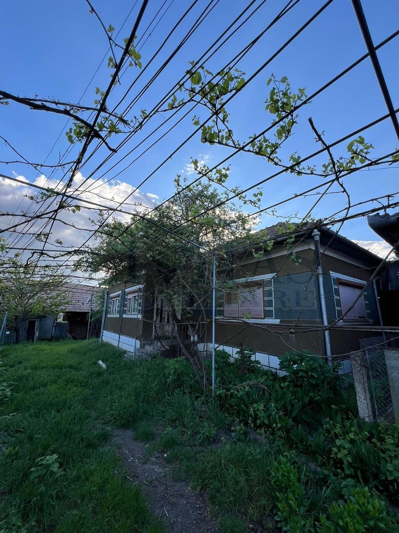 0 COMISION! Casa cu teren de vanzare in Apahida, zona centrala - Poză 3