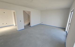 Casa Individuala Moderna cu 5 camere, si 350 mp de curte, in Sura Mica - Poză 5